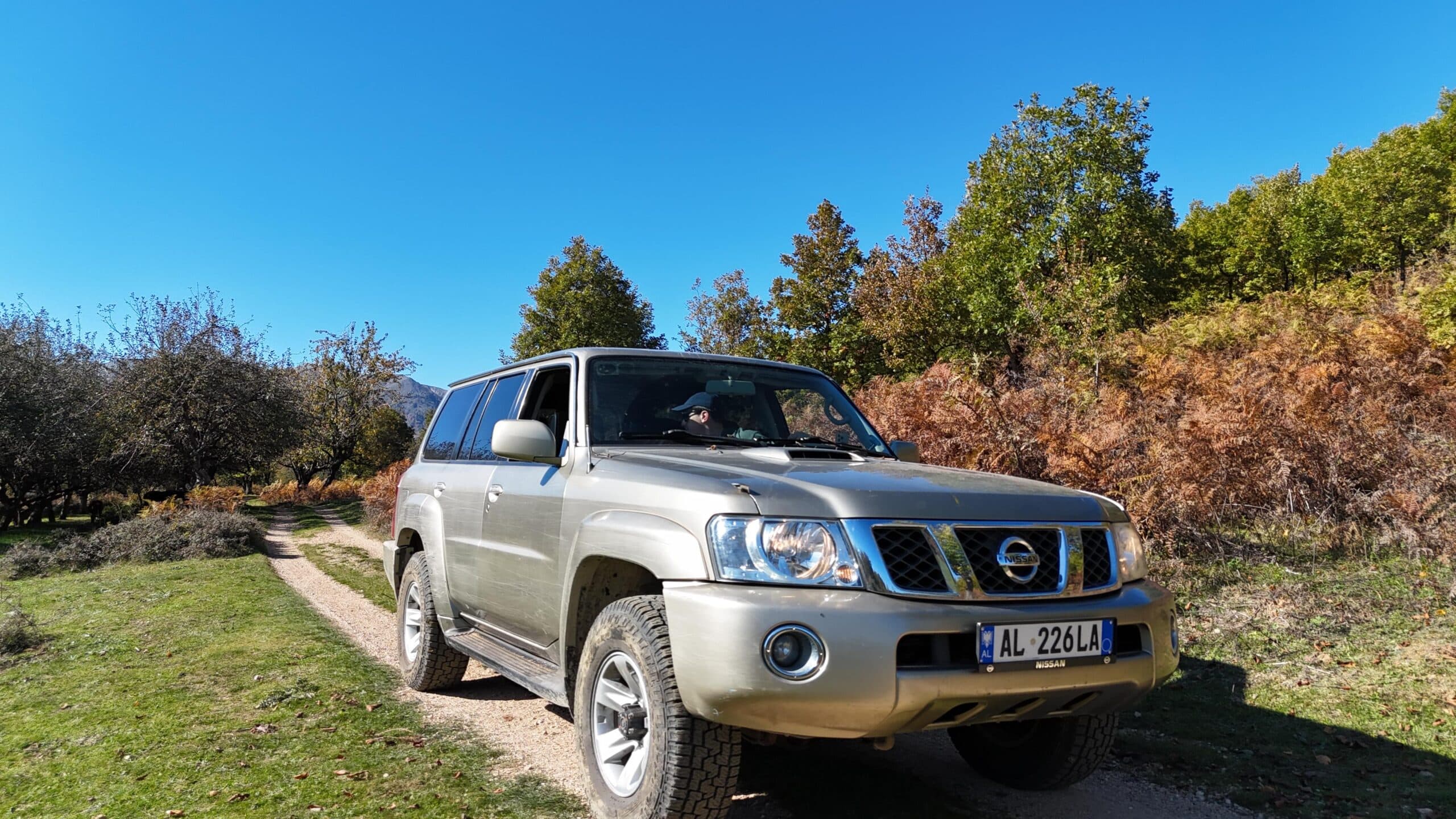 Nissan Patrol 4×4 Manual (Basic) 7 Seater — thumbnail 2