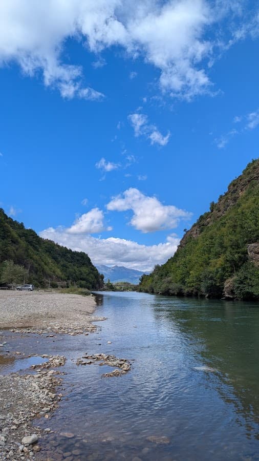 Jimny parked by Drini i Zi river